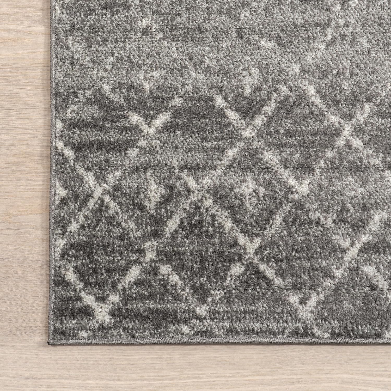 Alfombra decorativa Blythe marroquí, 2 'x 3', gris oscuro