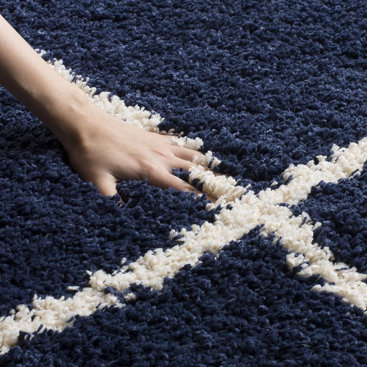 Colección Hudson Shag Alfombra decorativa, 4 x 6 pies, azul marino y marfil,