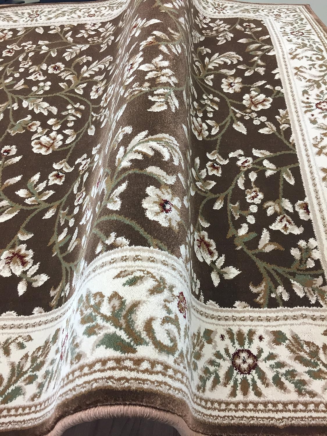 Alfombra de área de transición marrón floral de 3'3" X 5'3"