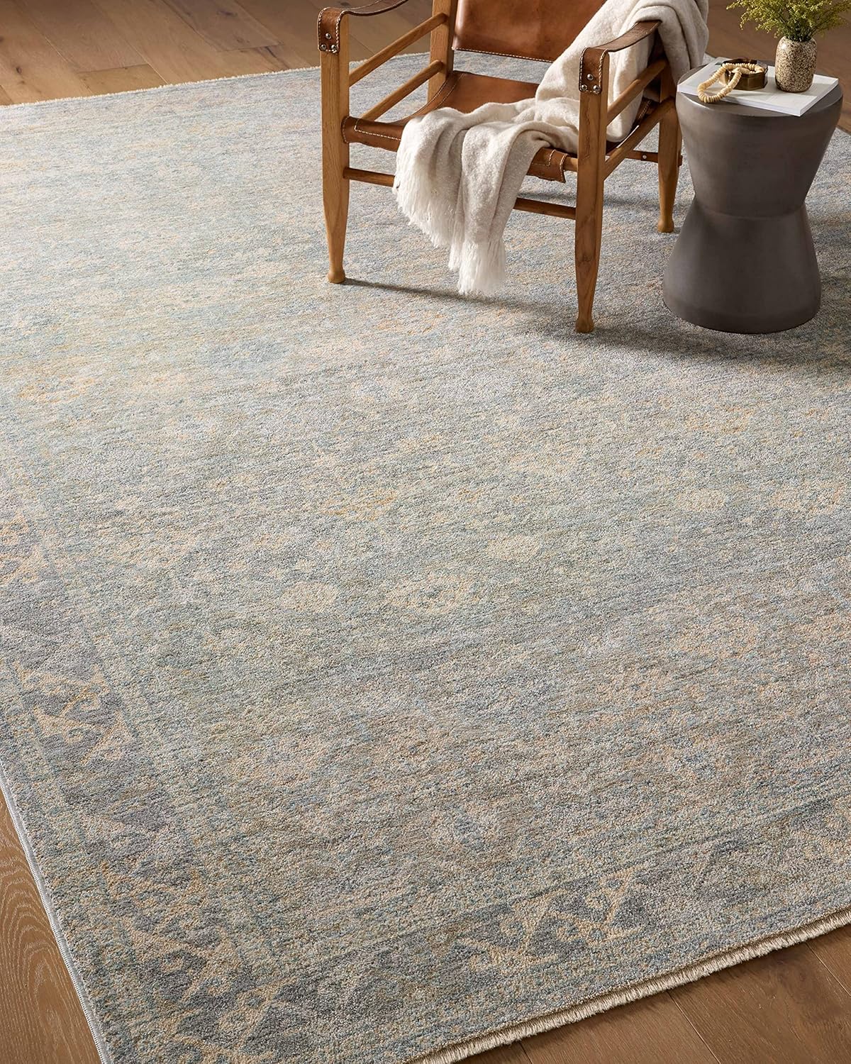 Loloi Angela Rose Blake Collection BLA-01 SkyBeige 7'-10" x 7'-10" Redondo,...