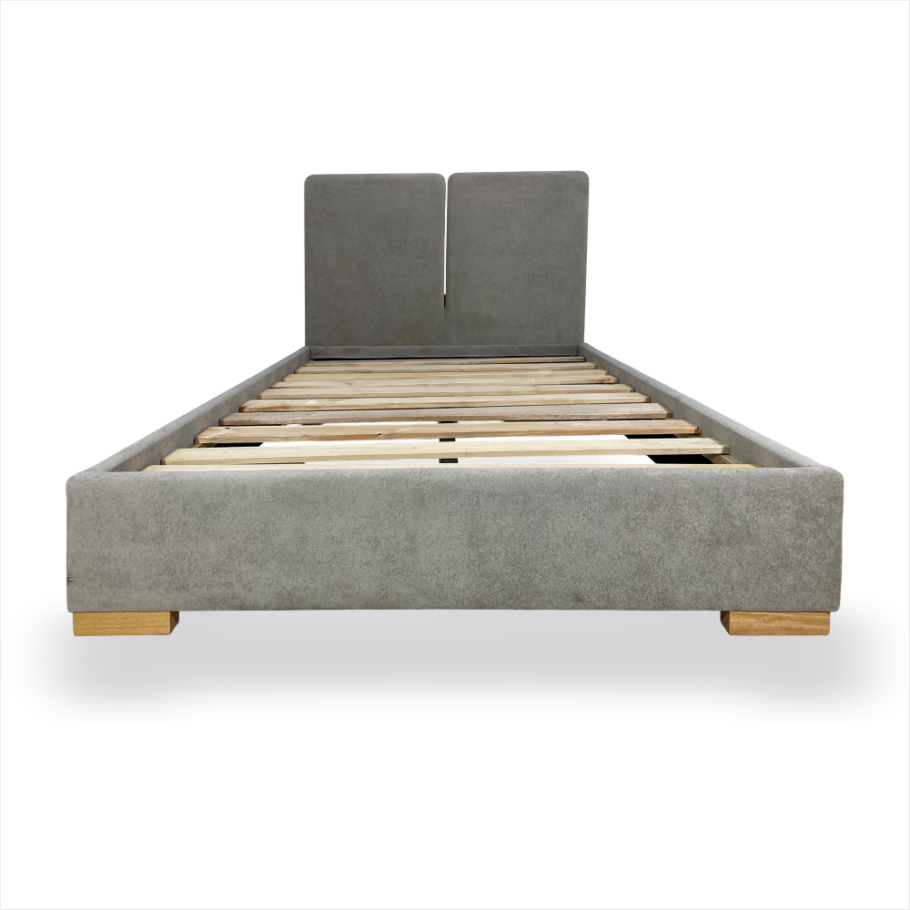 Cama Tapizada Formosa Bolgo en madera