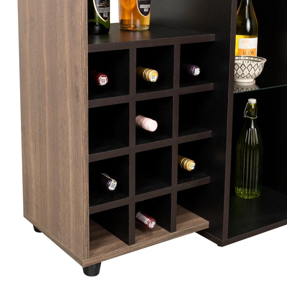 Bar Ozzy, Wengue y Milan, con espacio para organizar licores y vasos