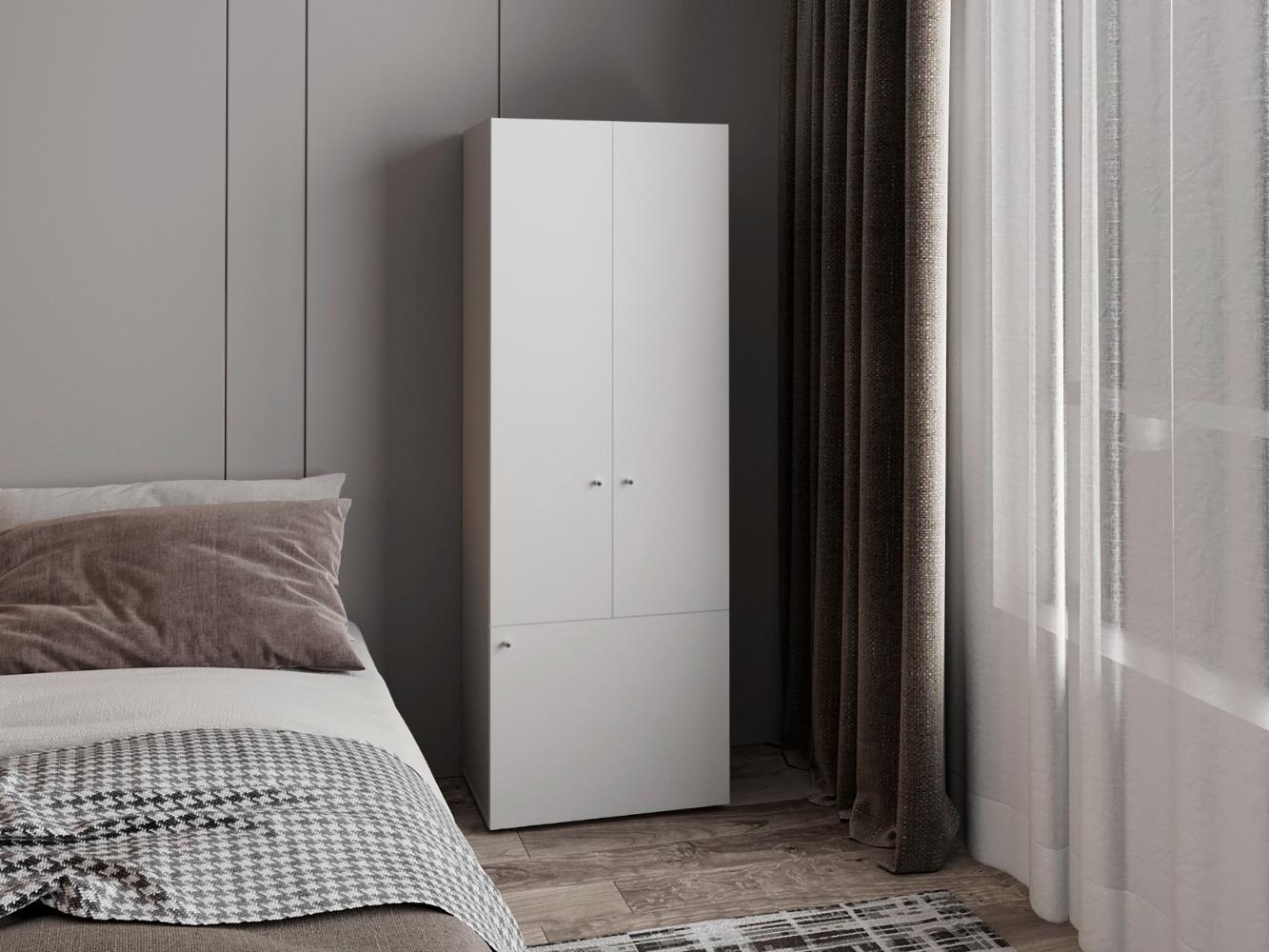 Closet Beico II, Blanco Duqueza, Con Tres Puertas Abatibles y Cuatro Entrepaños