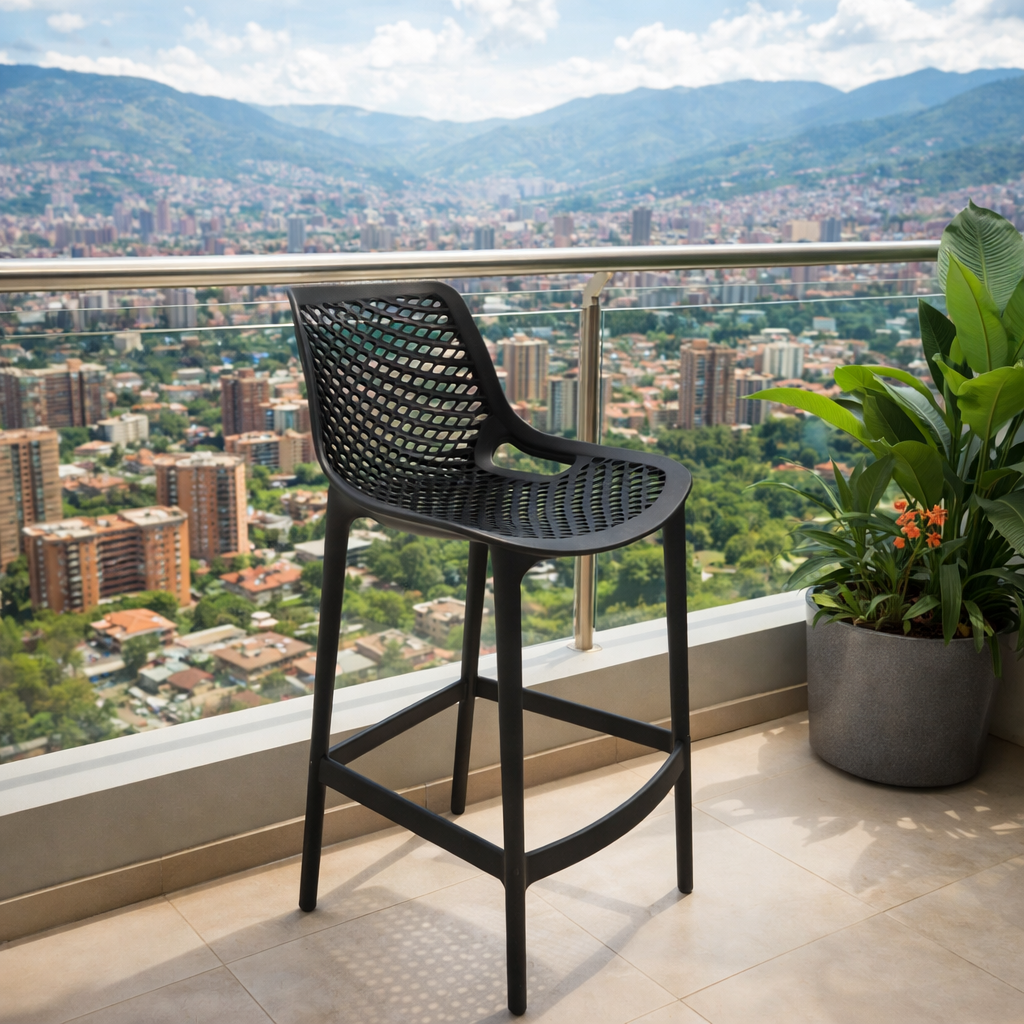 Silla para Bar Miame, Color Negro, con reposa pies en diseño Moderno