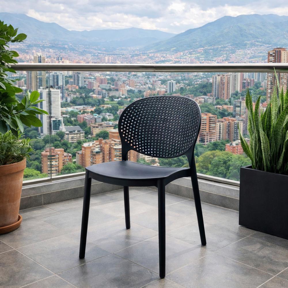 Set de 4 Sillas Florida, Color Negro, con Espaldar y Diseño Moderno
