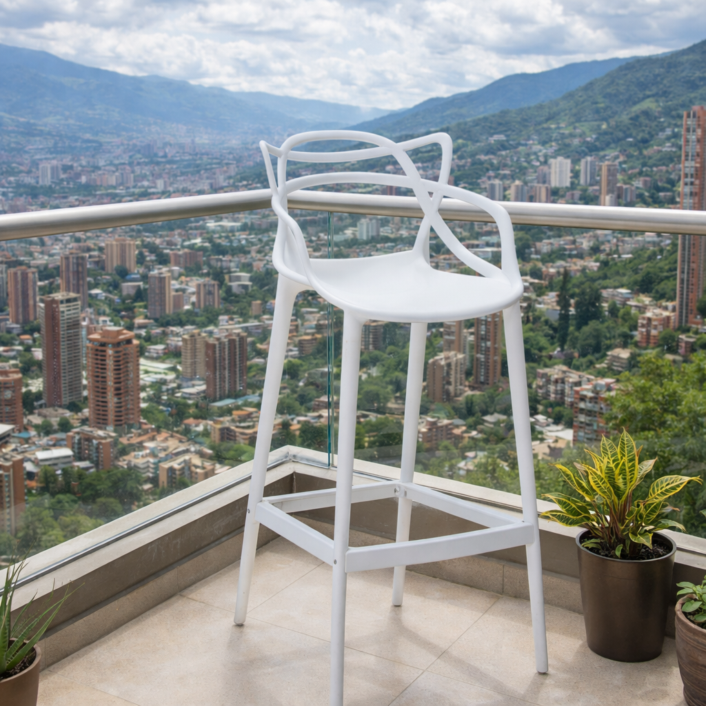 Set de 4 Sillas para Bar Palermo, Blanco, con Reposa Pies Doble Propósito