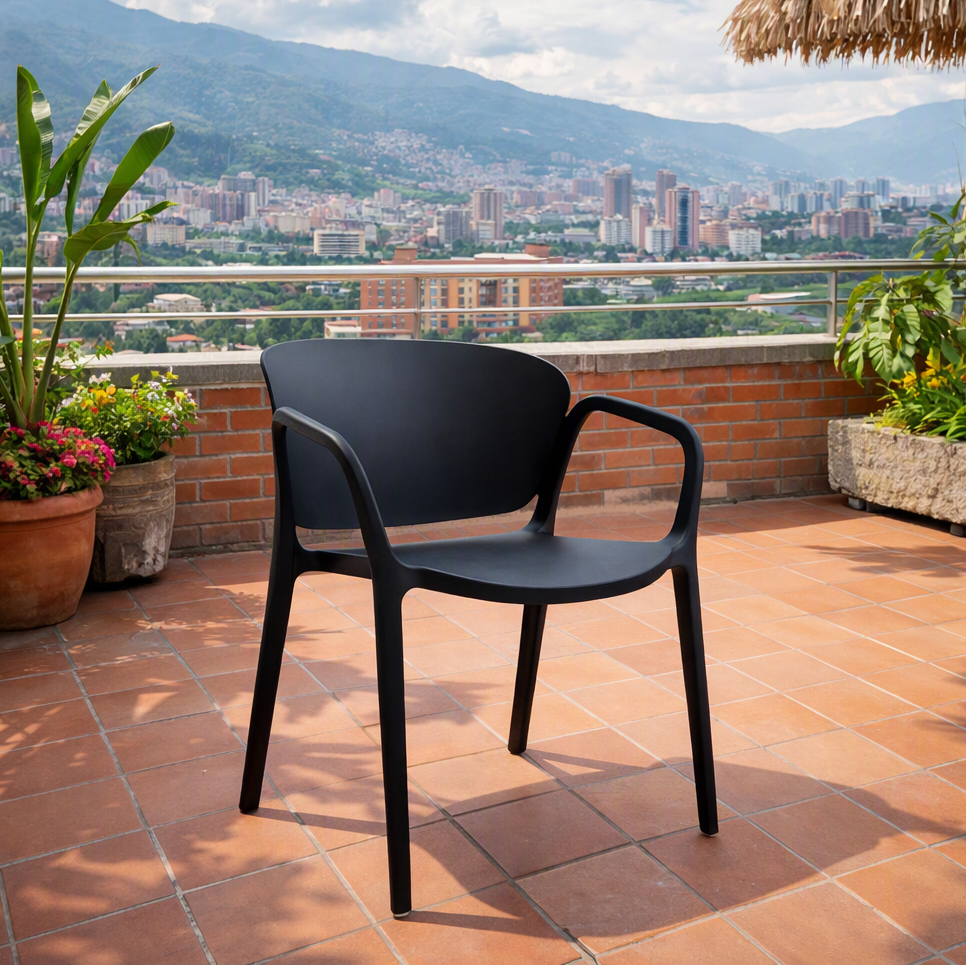 Silla con Brazos California, Negro, con Espaldar y Diseño Minimalista