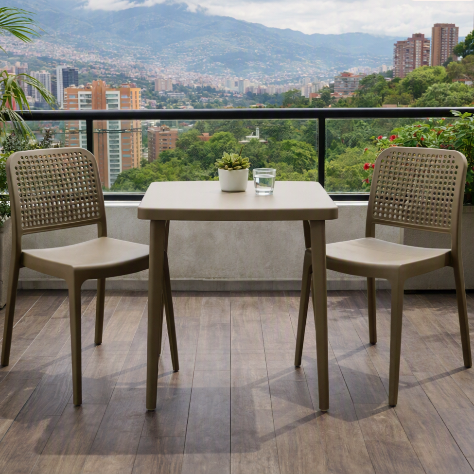 Set de 2 Sillas Bronx , Taupe, con Espaldar en Cuadrados y Diseño Minimalista