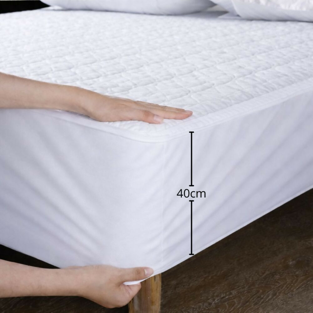 Combo protector colchon doble acolchado blanco 140x190cm