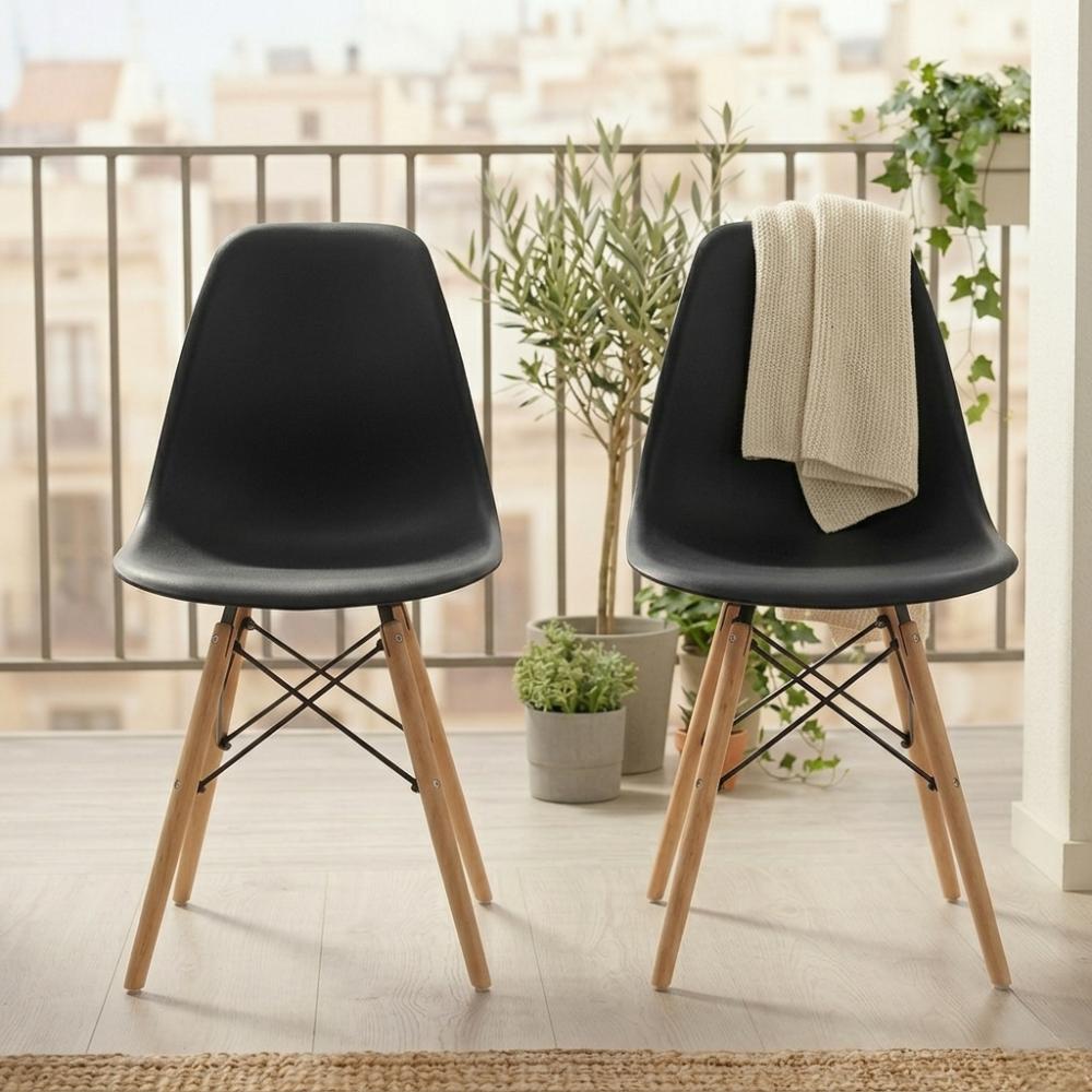 Set de 2 Sillas Eames, Color Negro, con Patas de Madera