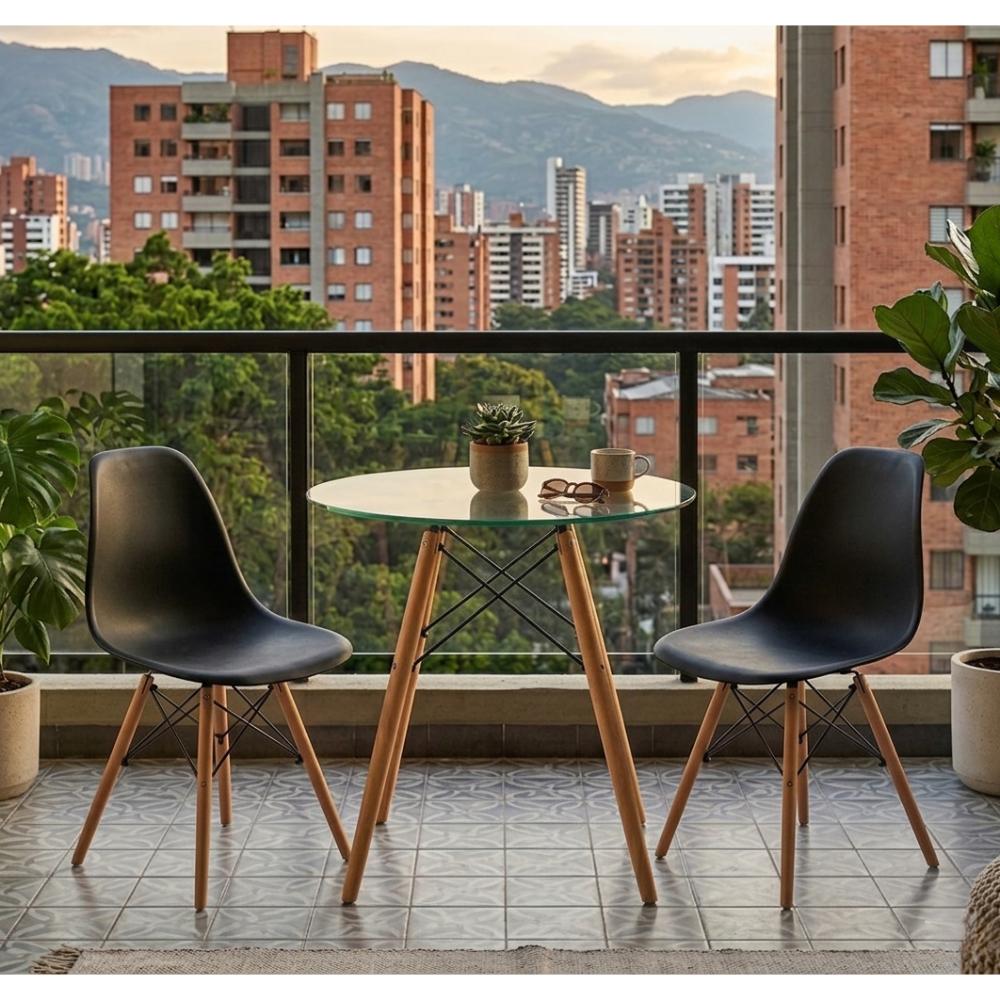 Set de 2 Sillas Eames, Color Negro, con Patas de Madera