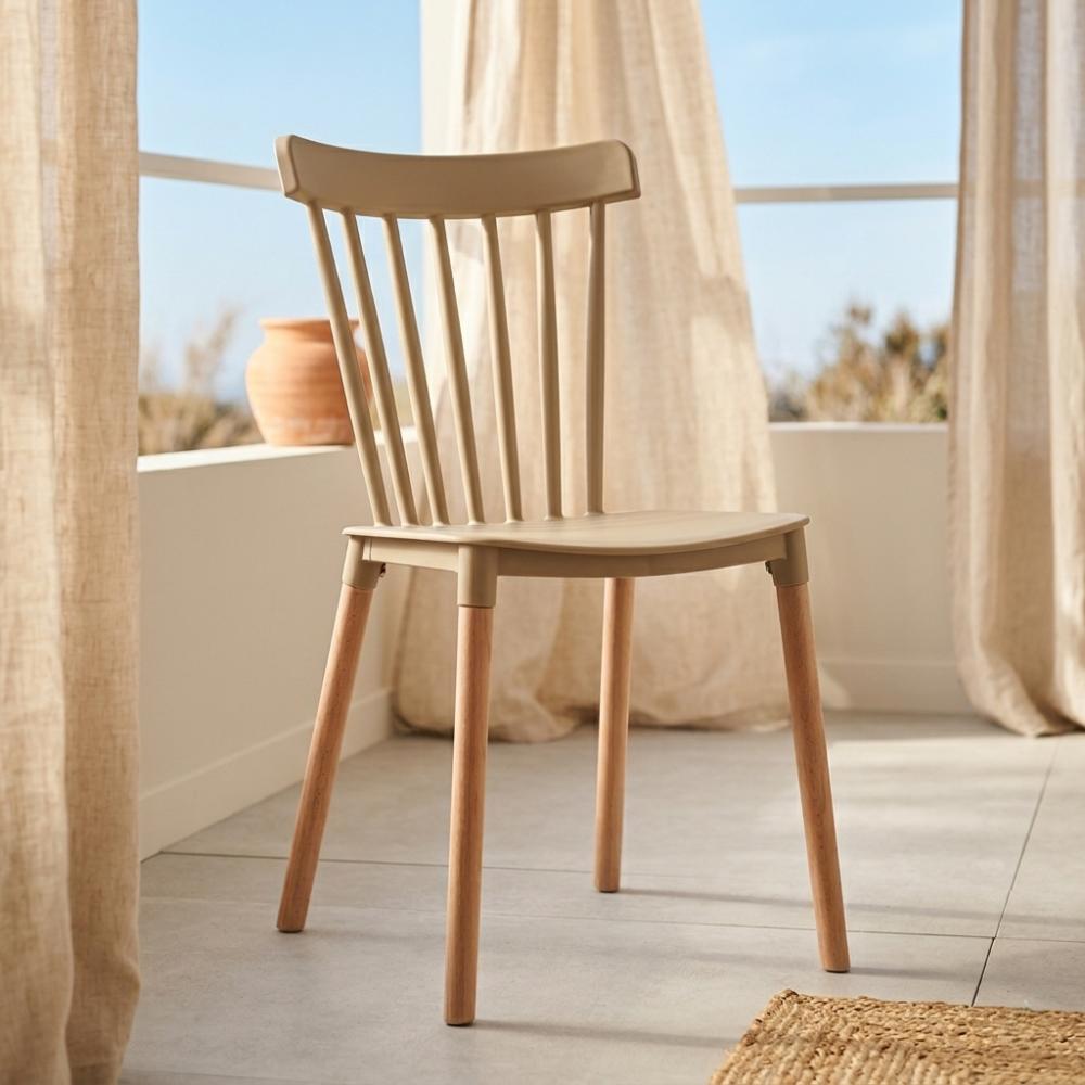 Silla Georgia, Color Taupe, con Patas de Madera y Diseño Minimalista