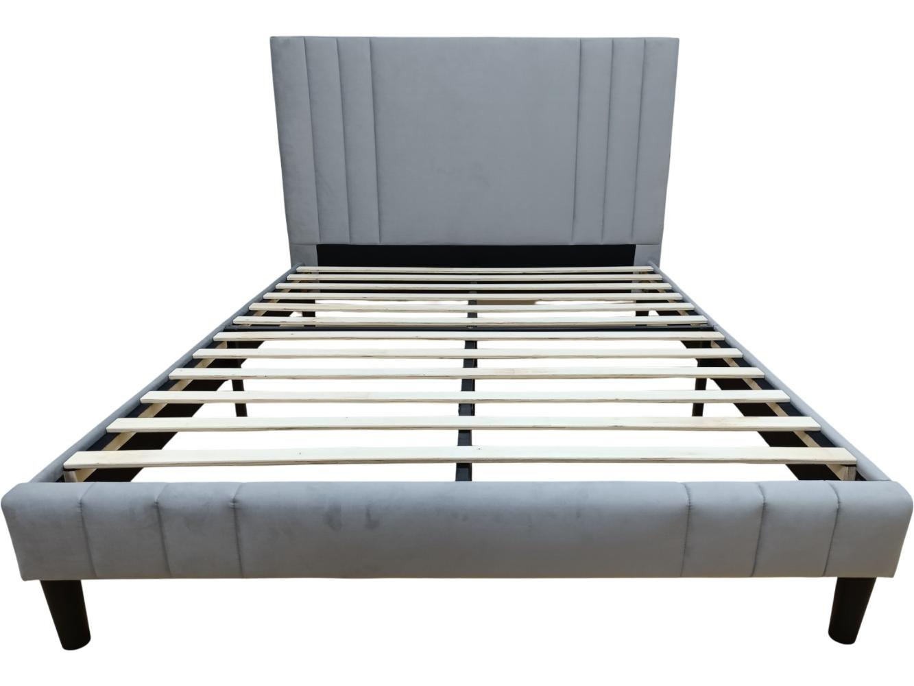 Cama Doble Majestic, Gris Claro, Madera roble tapizada