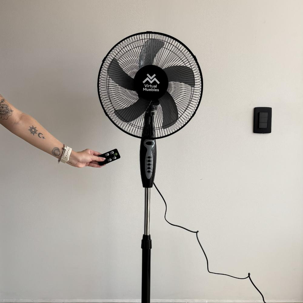 Ventilador Savoy 16, Negro, con temporizador y 3 Velocidades, Incluye Control Remoto