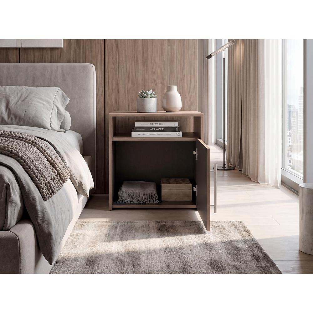 Mesa de Noche Montano, Avellana y Wengue, con un cajón y espacio para colocar objetos decorativos