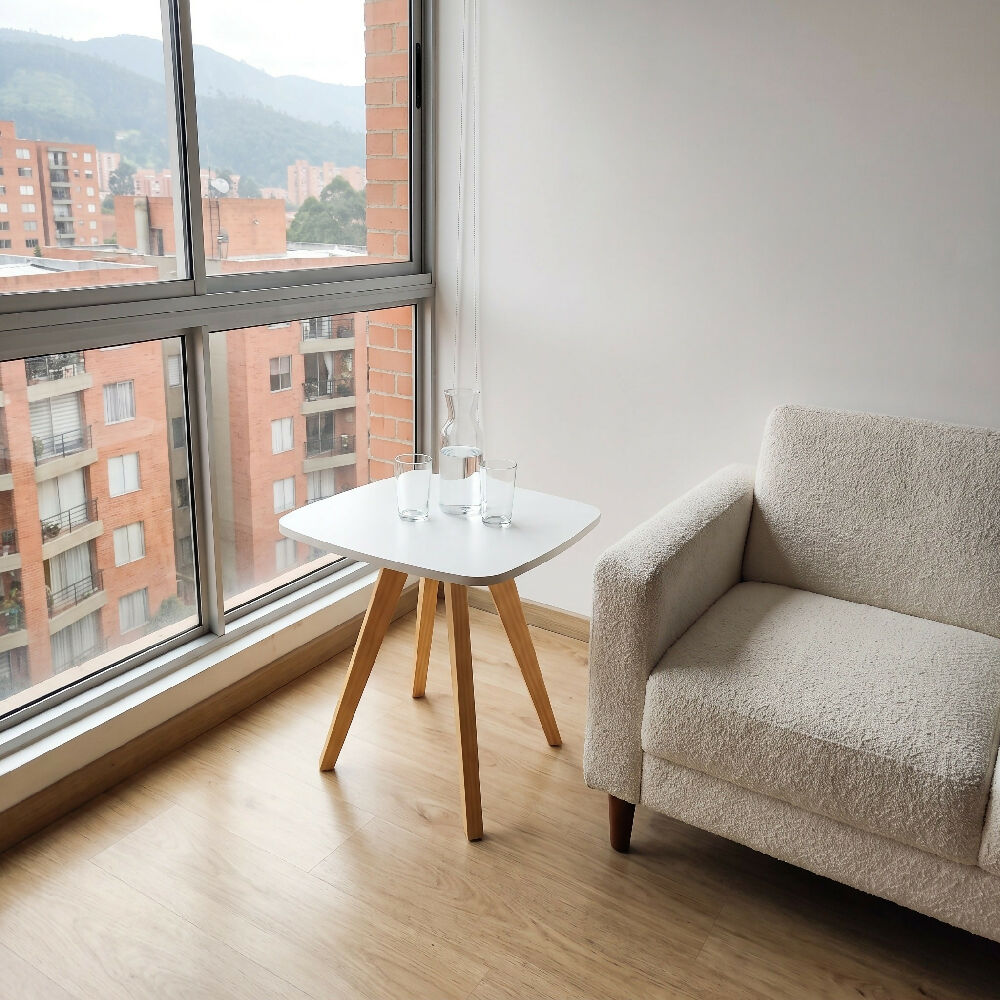 Mesa Auxiliar Nórdica Cuadrada Grande