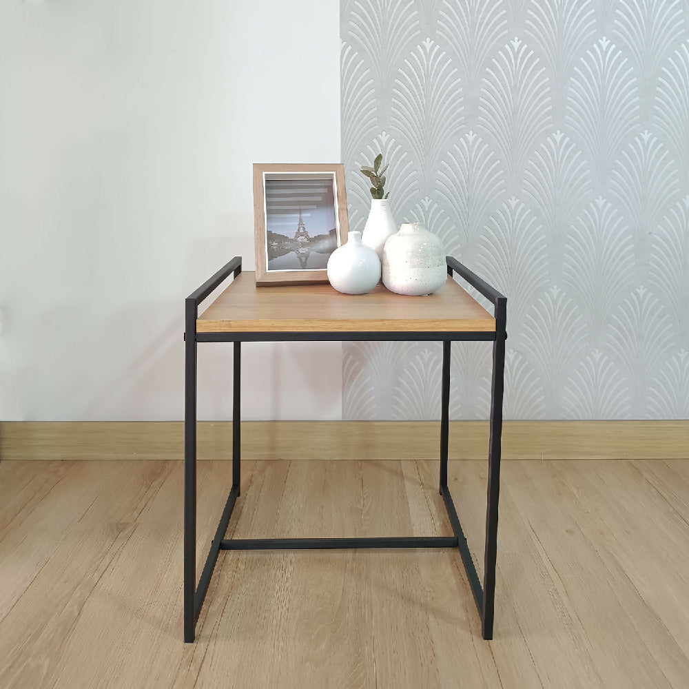 Mesa Auxiliar Toluca Madera Natural y Negro