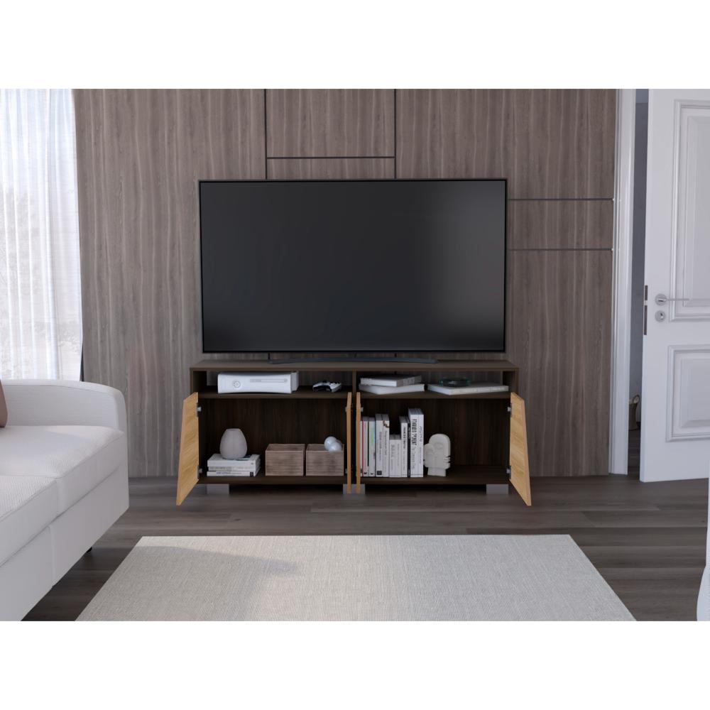 Mesa Para Tv Orus, Fresno Europeo y Nogal, con Espacio Para Televisor de 70 Pulgadas