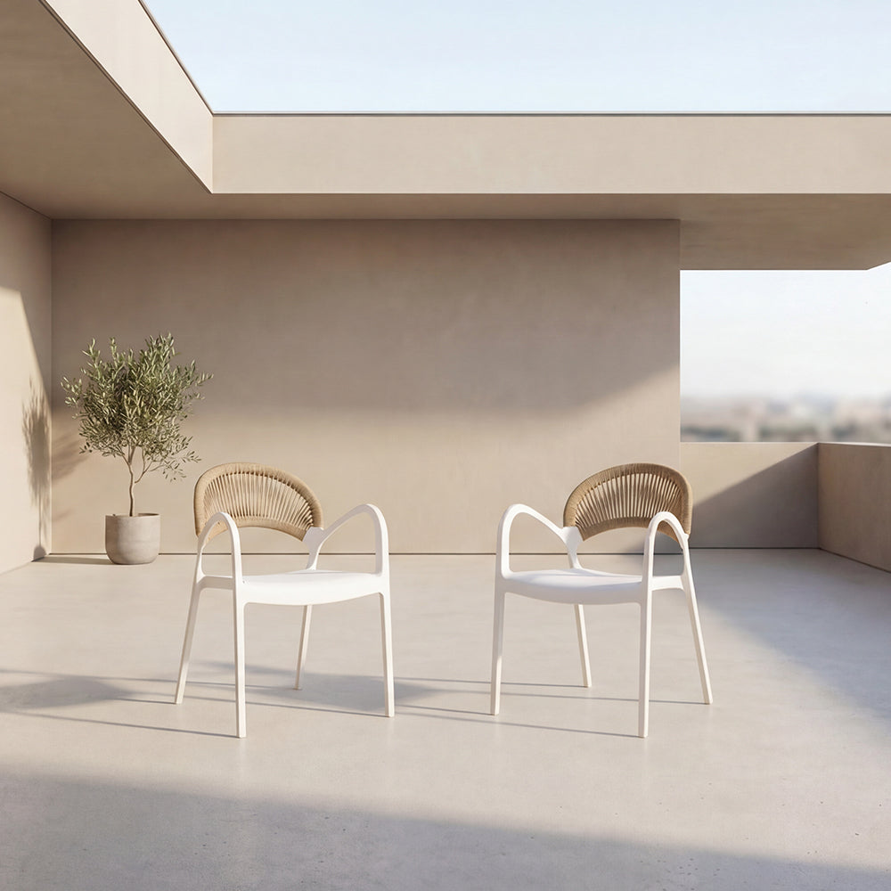 Silla Daytona, Blanco y Café Claro, Con Espaldar, Reposa Brazos y Diseño Minimalista X2