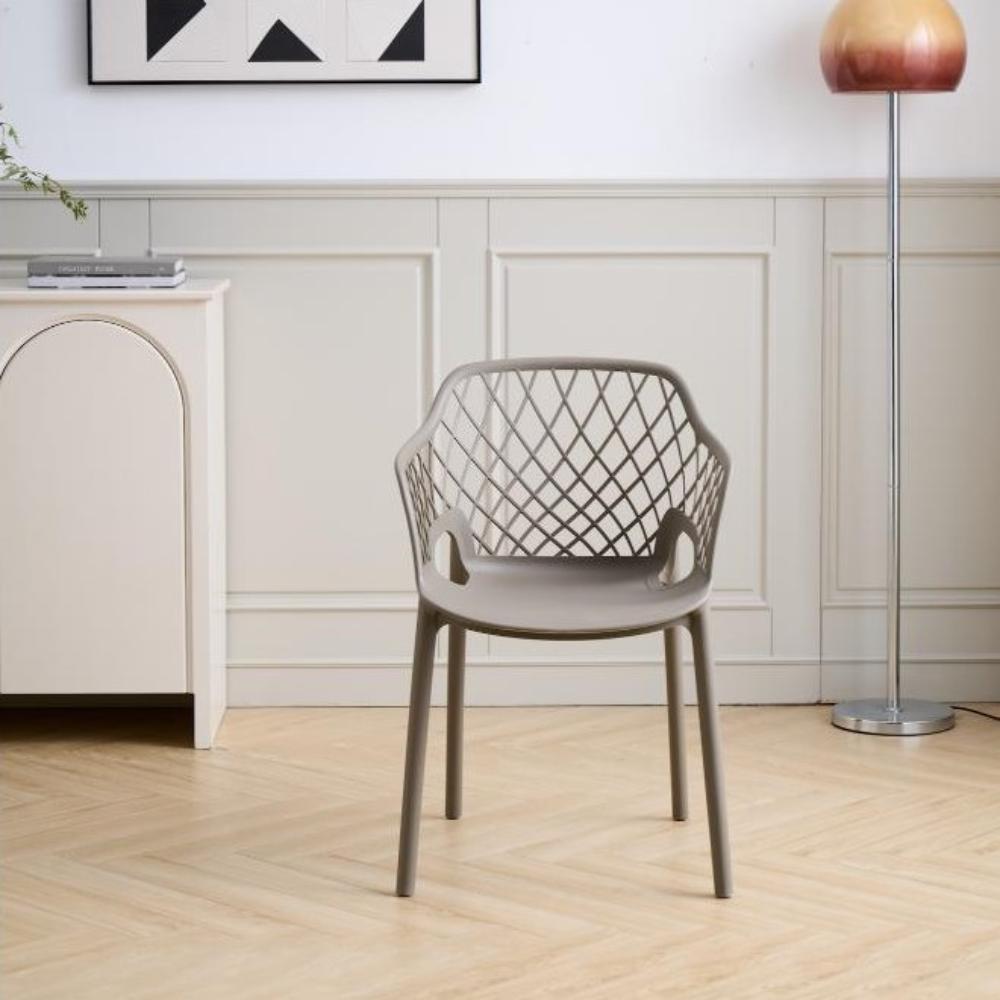 Combo Luma, Incluye una Mesa y 2 Sillas Color Taupe