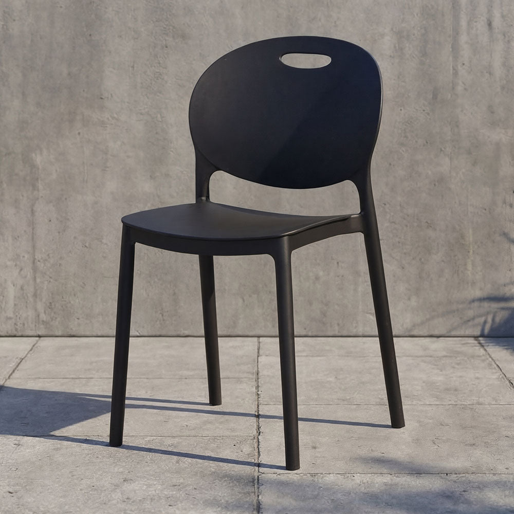 Silla Queens, Negro, Con espaldar redondo y diseño minimalista