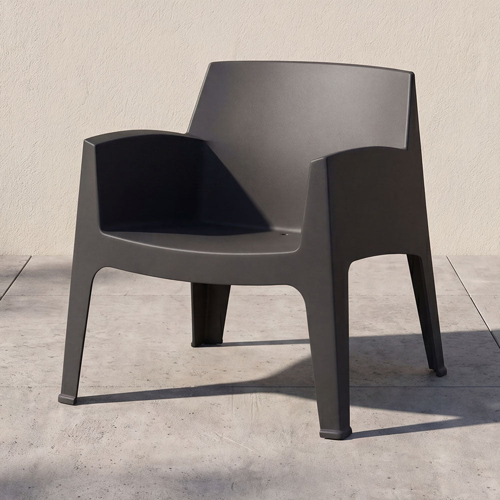 Silla Lounge Coron, Negro, Con diseño robusto y MInimalista