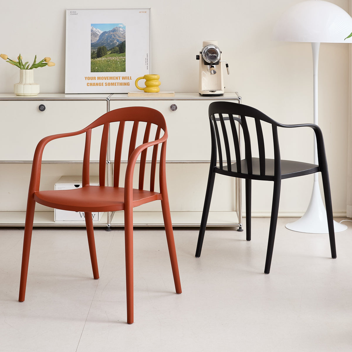 Silla con Brazos Delhi, Negro, con Espaldar y Diseño Minimalista