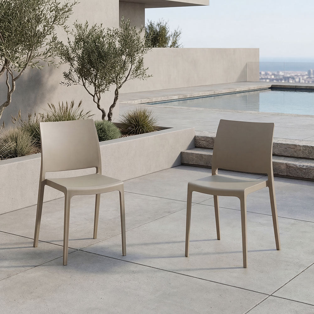 Set de 2 Sillas Soho, Taupe, con Espaldar Cerrado y Diseño Minimalista