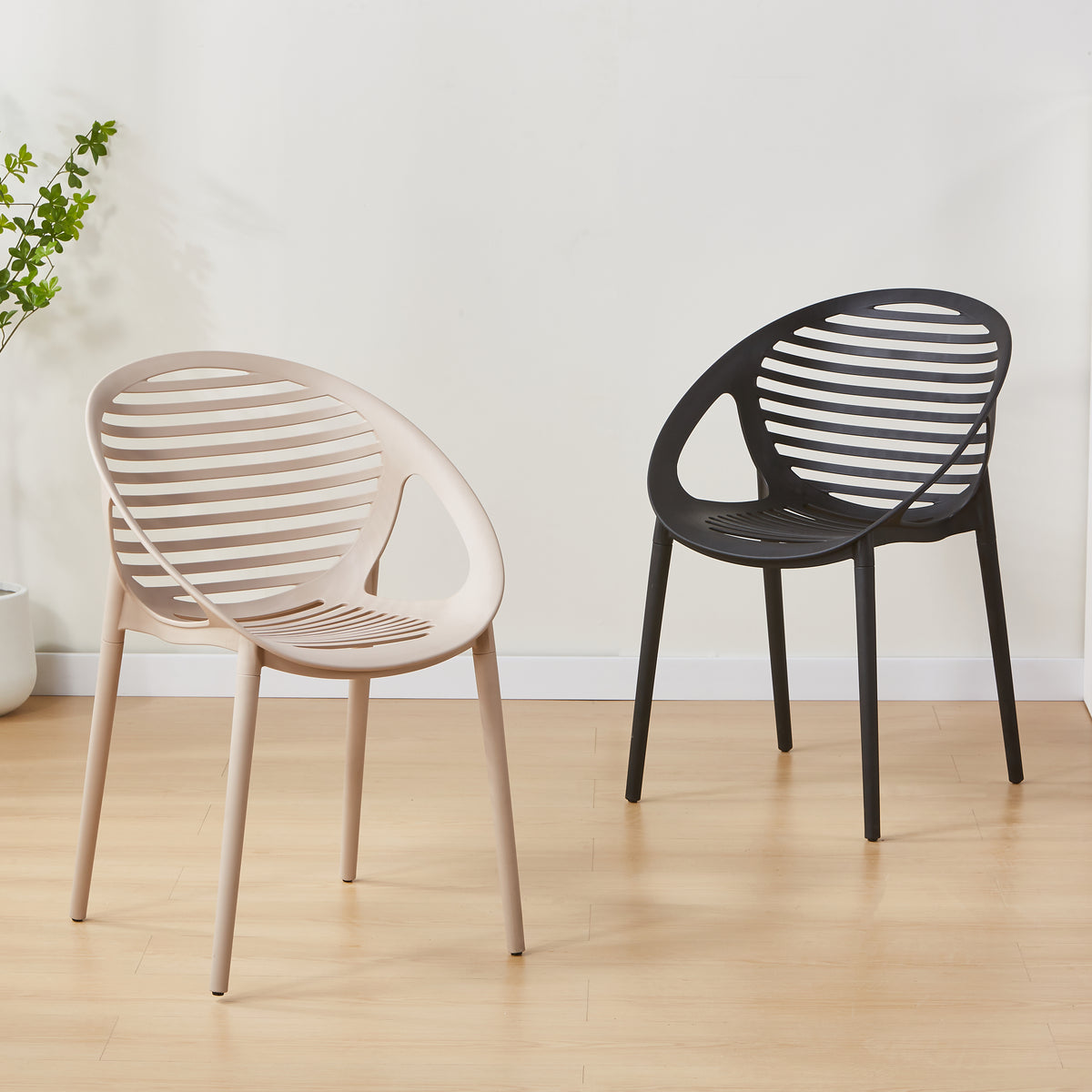 Set de 2 Sillas Tokio con Brazos, Color Taupe, con Espaldar y Diseño Moderno