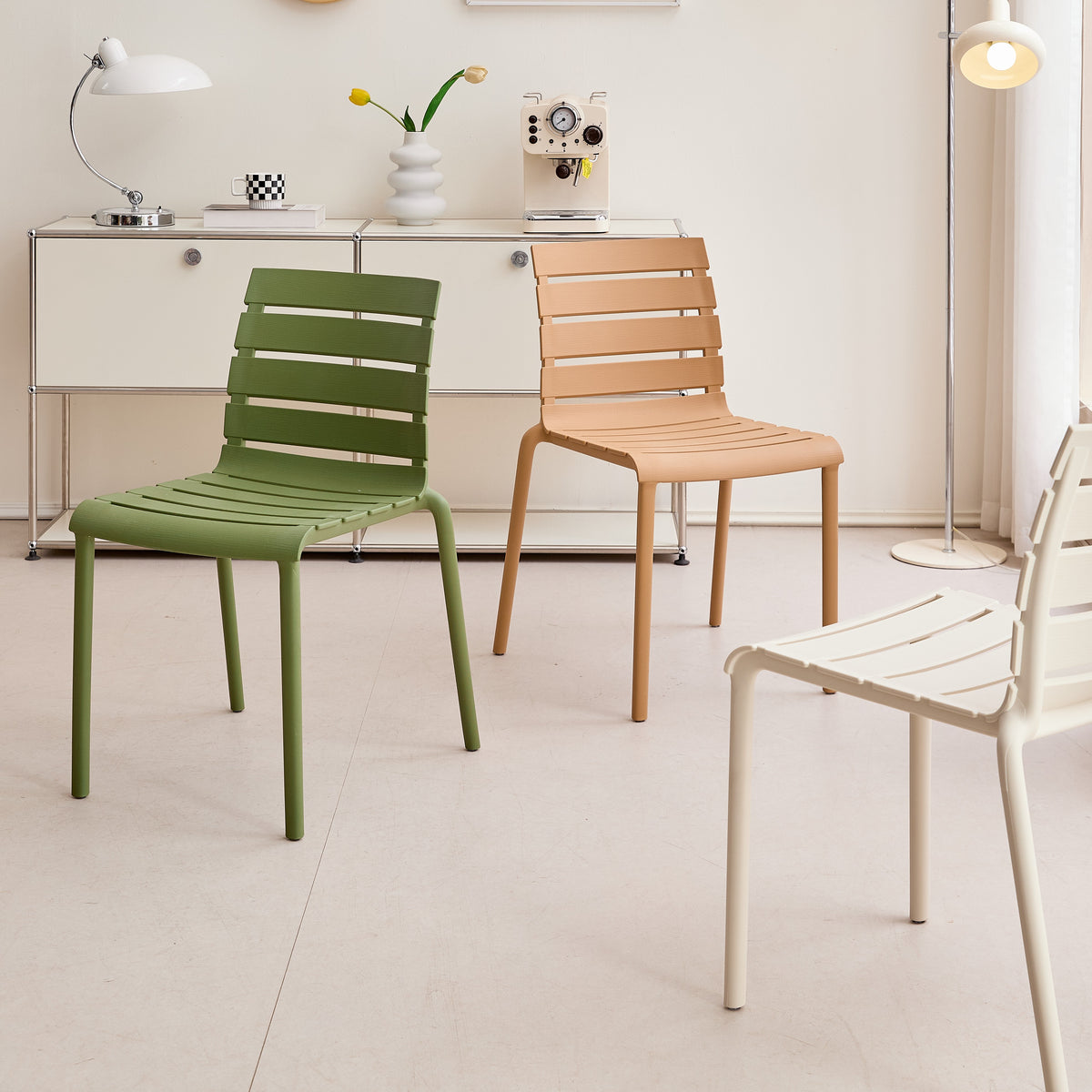 Silla Montana, Color Verde, con Espaldar en Líneas Diseño Moderno