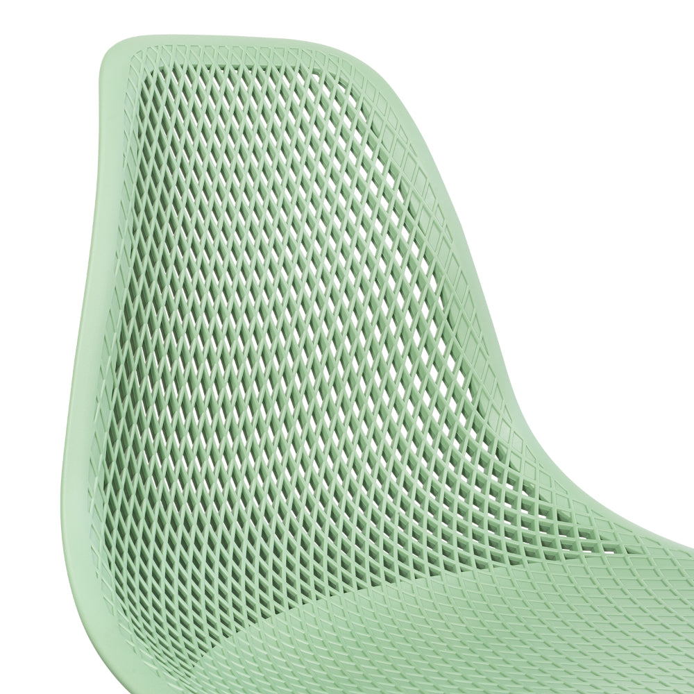 Silla Aira, Color Verde Oliva, con Espaldar y Patas en Madera