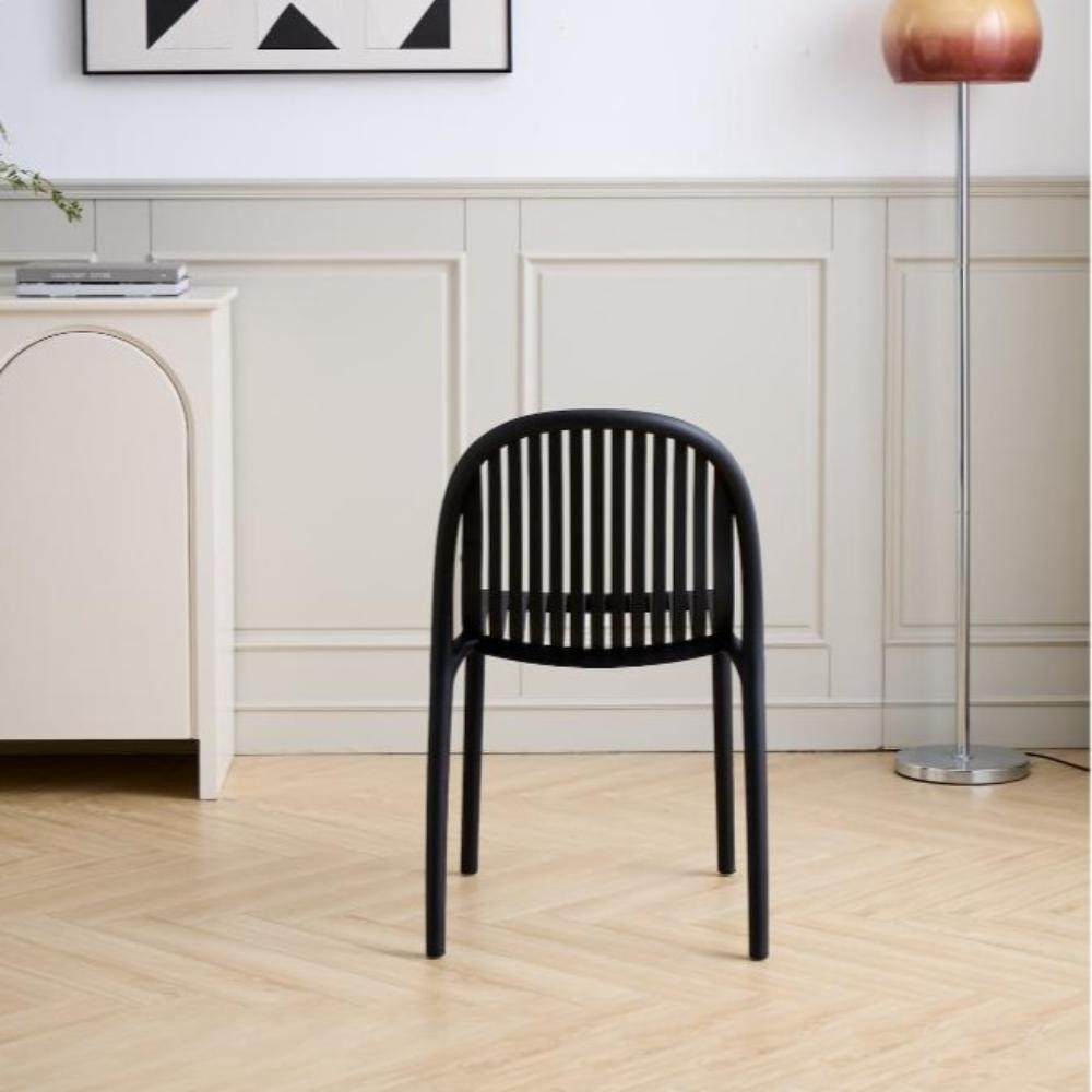 Silla Marruecos, Negro, con Espaldar en Rayas y Diseño Minimalista