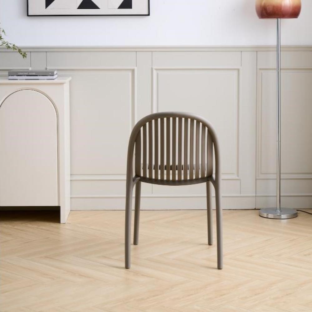 Silla Marruecos, Taupe, con Espaldar en Rayas y Diseño Minimalista
