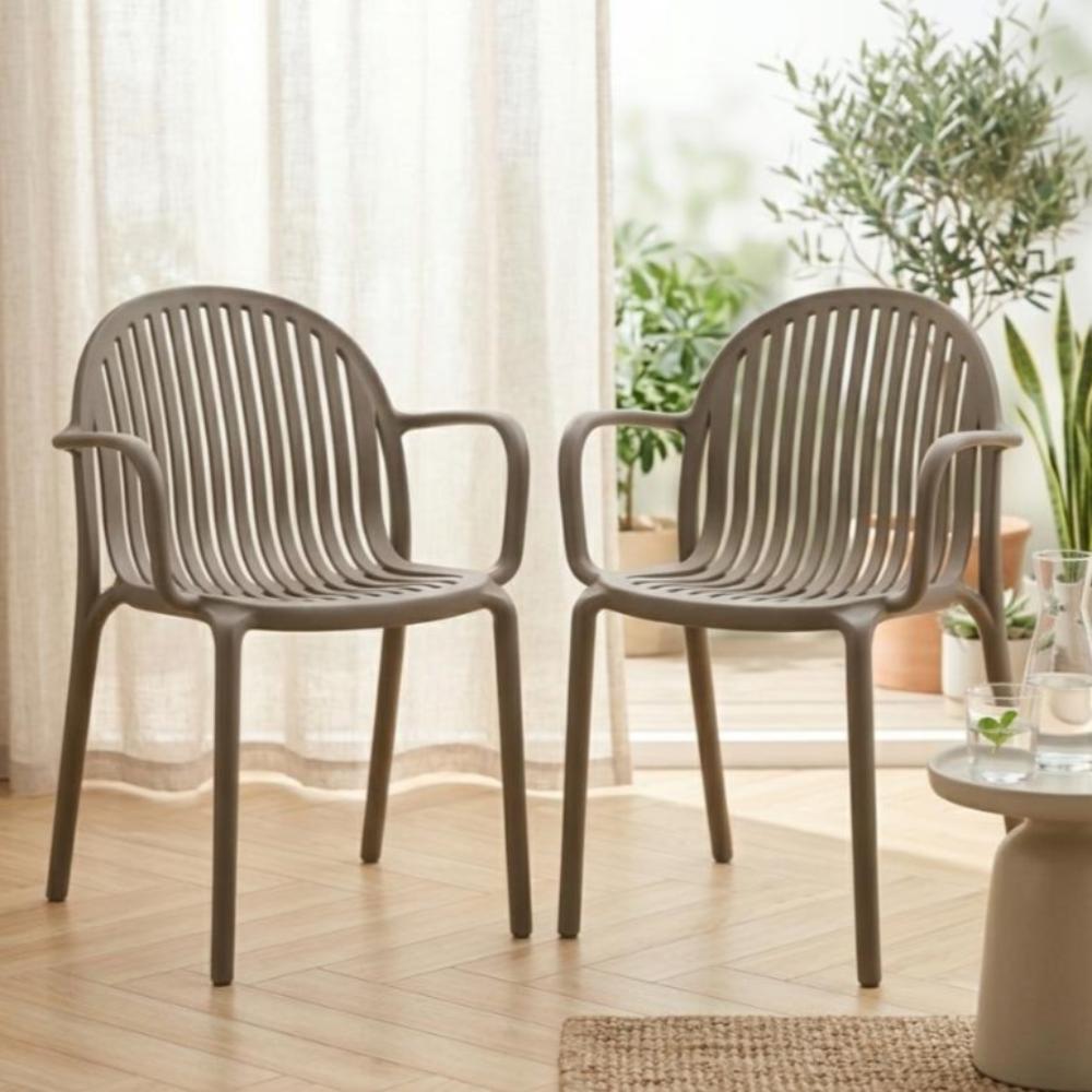 Set de 4 Sillas Marruecos con Brazos, Taupe, con Espaldar en Rayas y Diseño Minimalista