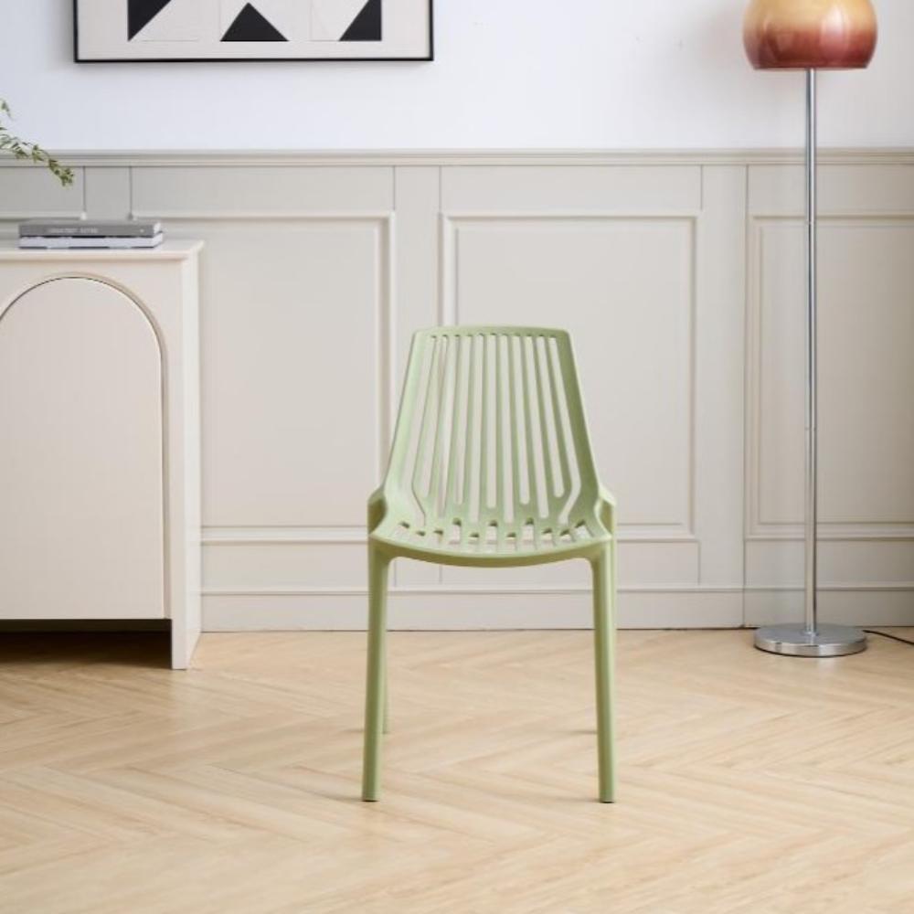 Combo Aira, Incluye una Mesa y 4 Sillas Color Verde Olivo