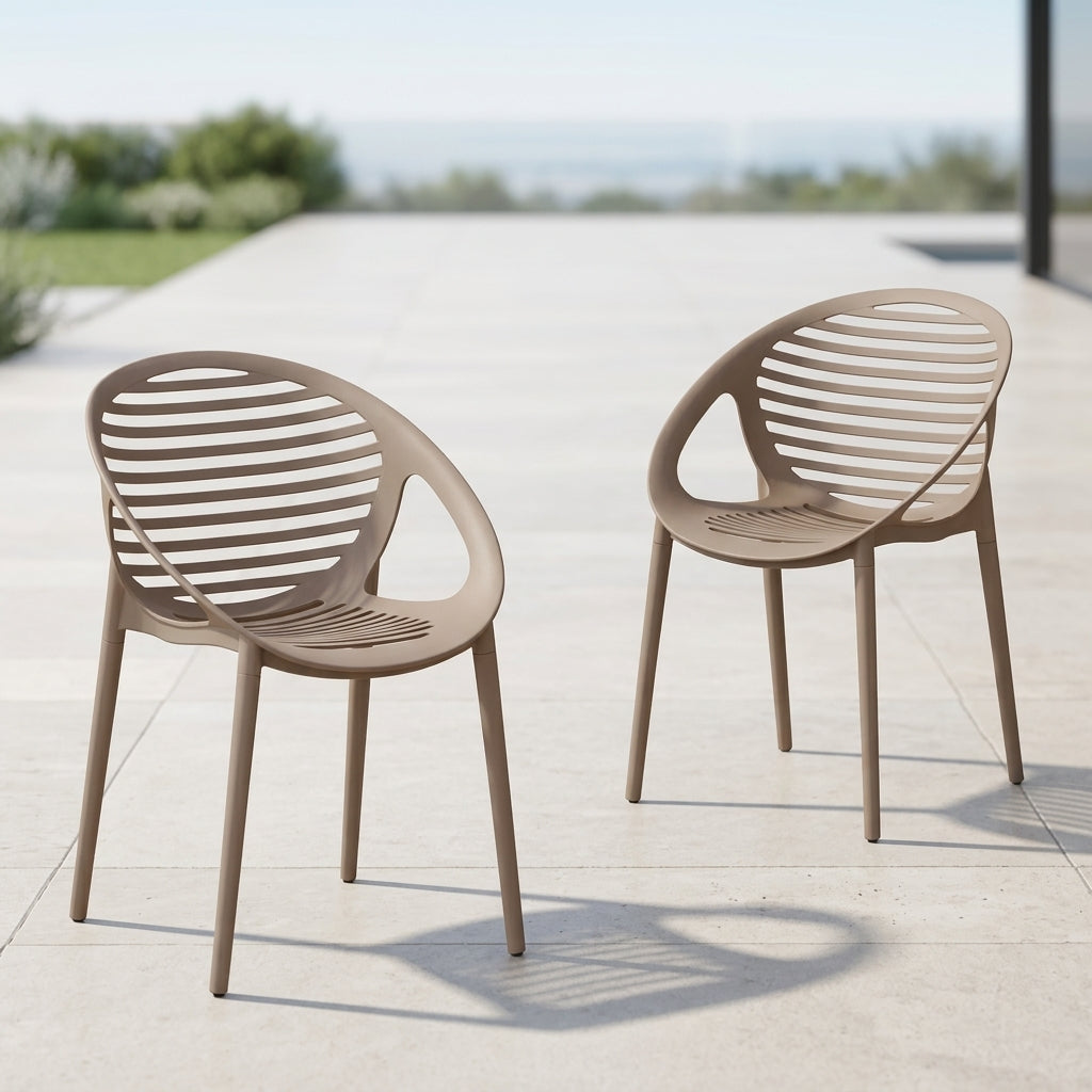 Set de 2 Sillas Tokio con Brazos, Color Taupe, con Espaldar y Diseño Moderno
