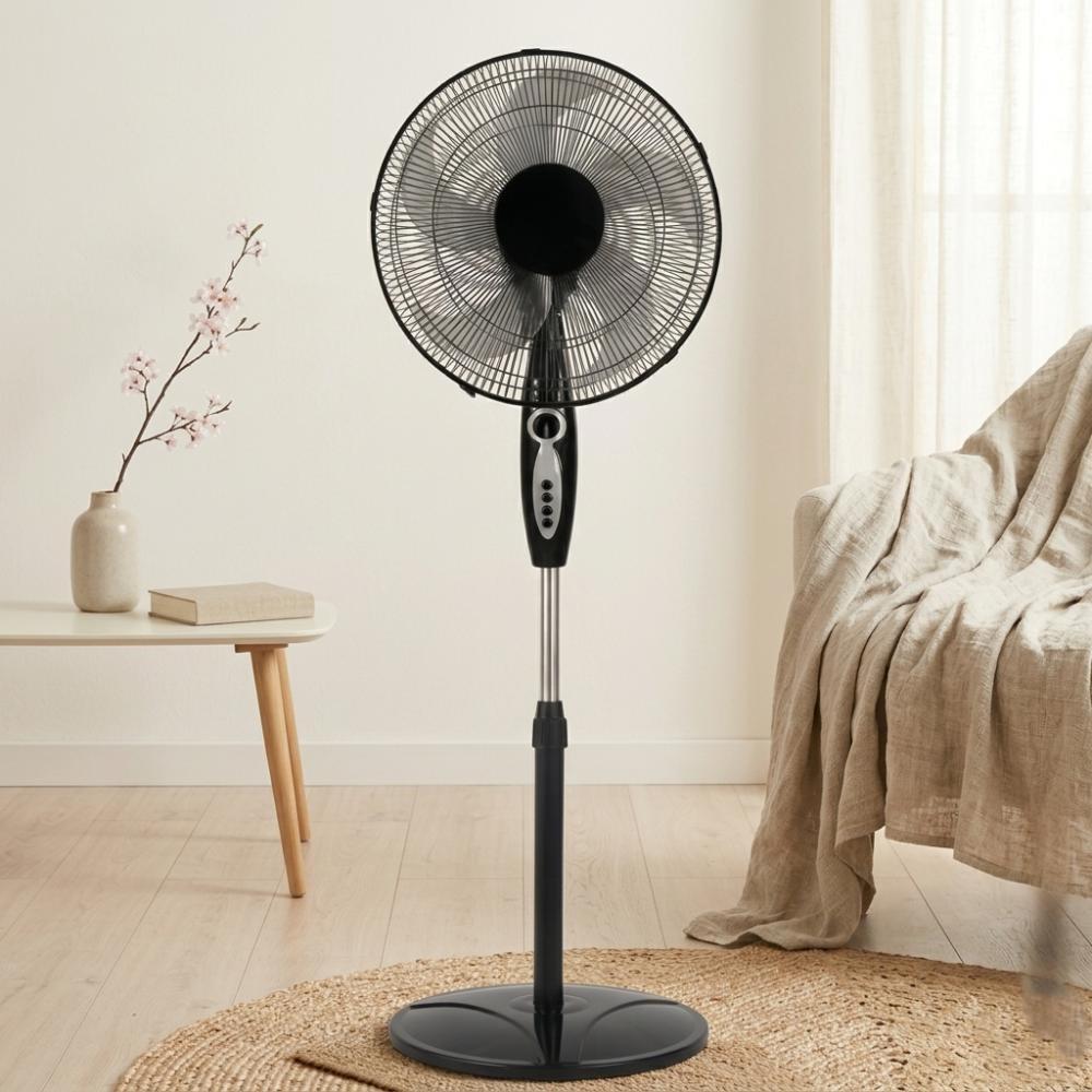 Ventilador Regency 16, Negro, En Pedestal, Con Temporizador y 3 Velocidades