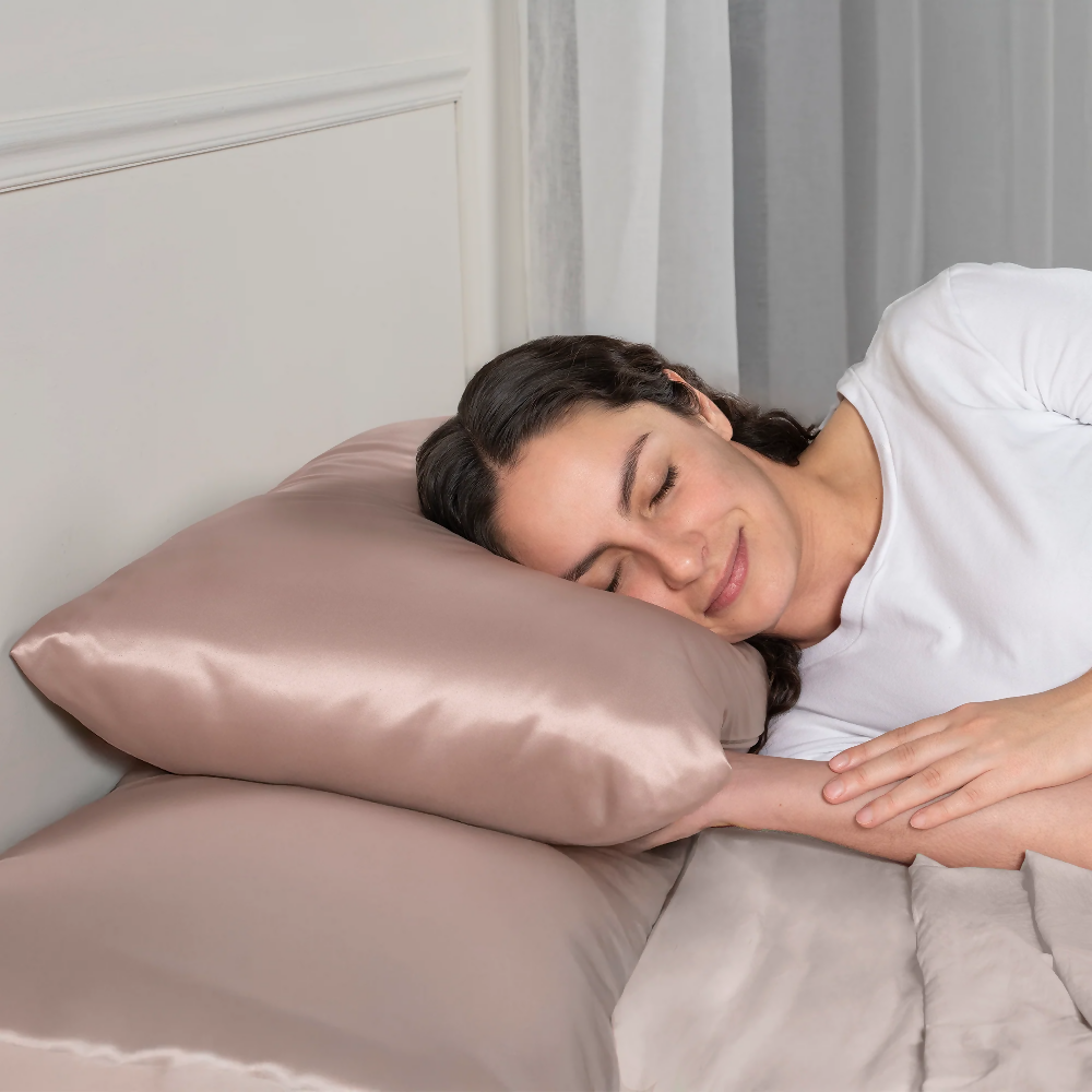 Funda Almohada Sweet Pink, en Satin, de 50 x 77 cm