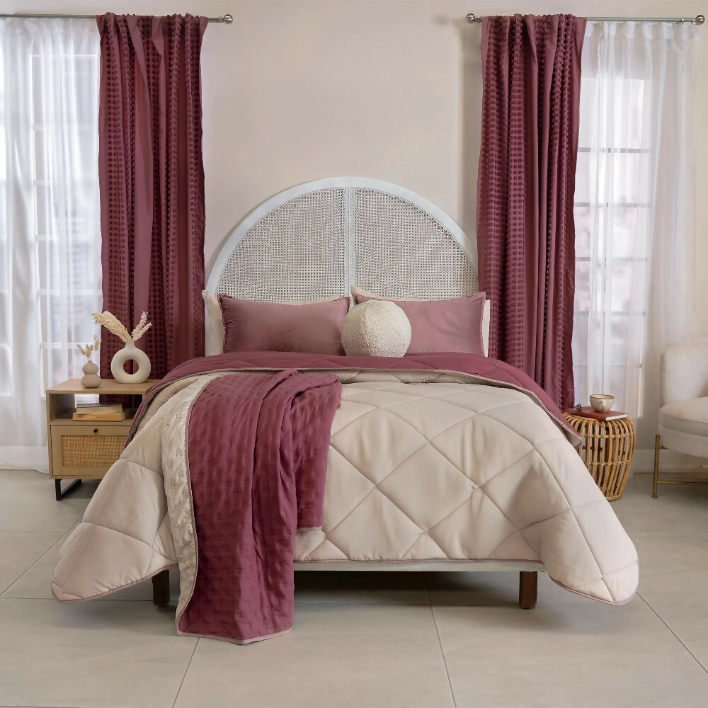 Juego Edredon Girona, para Cama King, 2 Vistas (Incluye 2 Fundas 1 Cojín 1 Cubrecama)
