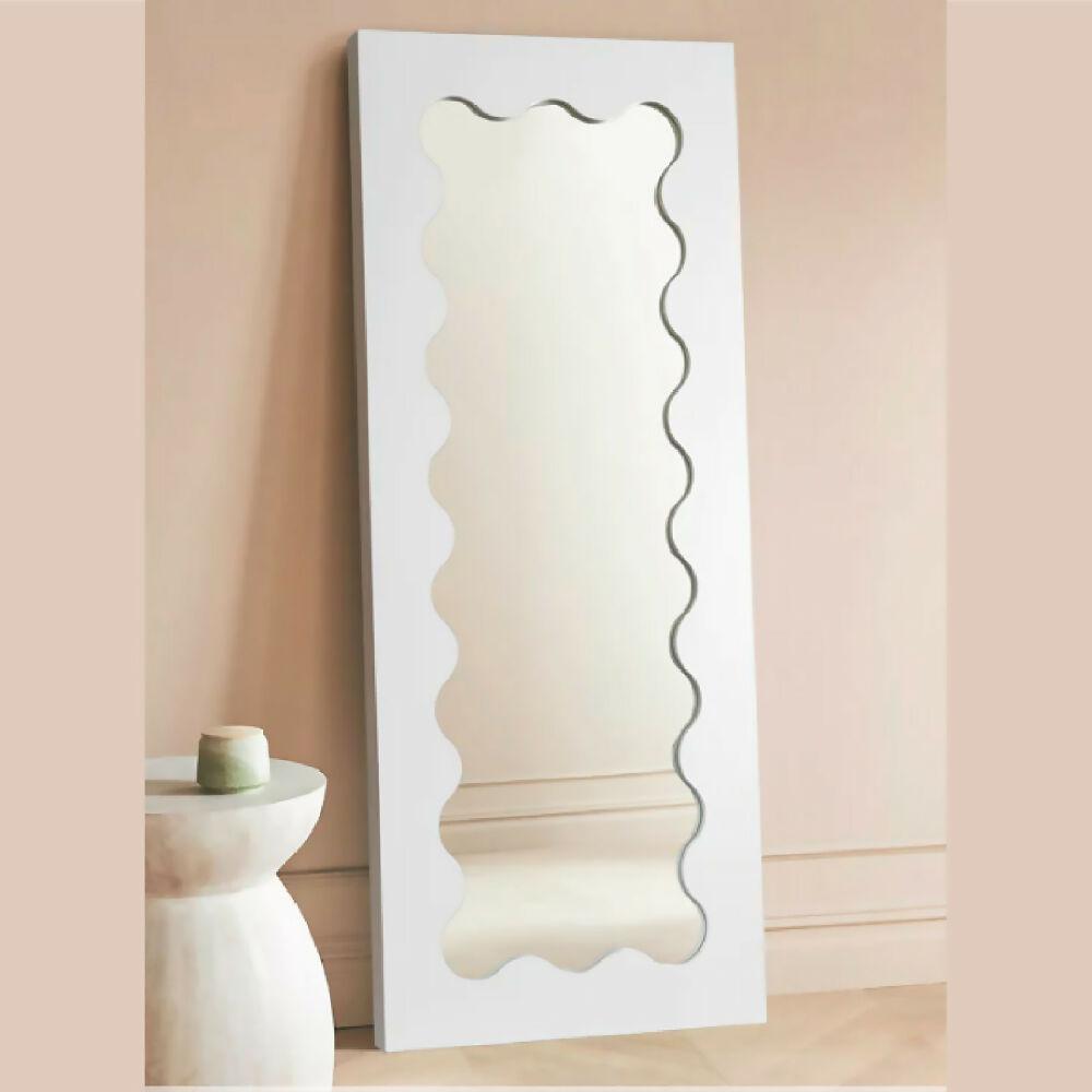 Espejo Ondulado de Piso - Blanco - 60 x 150 cm.