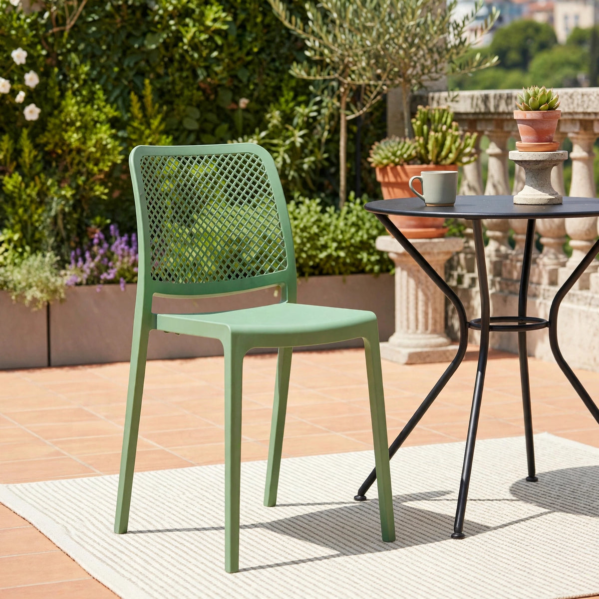 Silla Manhattan, Verde Olivo, con Espaldar en Rejilla y Diseño Minimalista