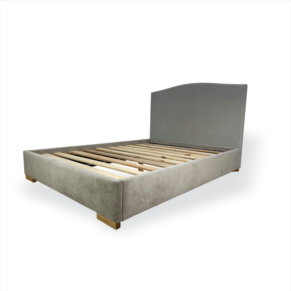 Cama Tapizada Formosa Garden en madera