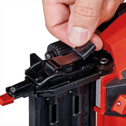 Clavadora Inalámbrica Clavo 15 - 50 Mm 18V Incluye 1 Batería 4.0 Ah Y Cargador