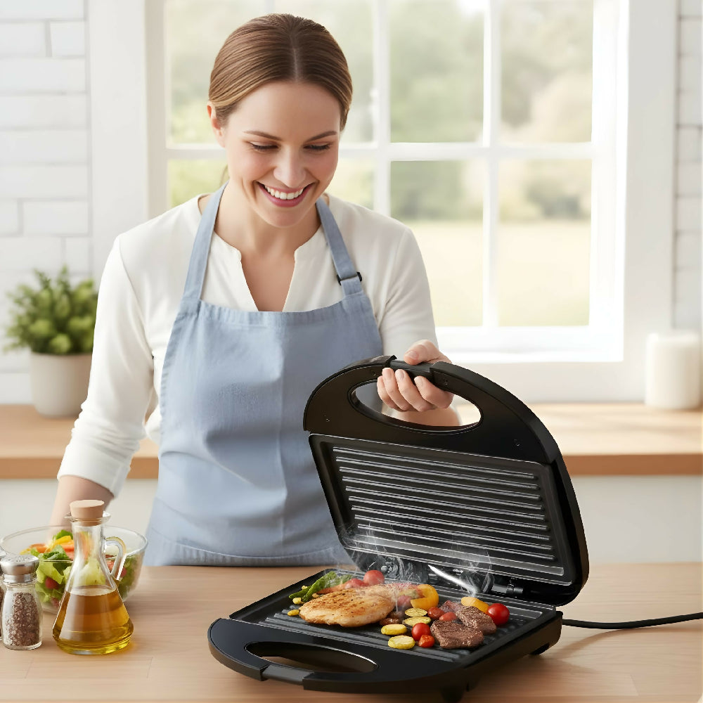 Sanduchera Sokany SK-08110 De 800W Con Placas Antiadherentes