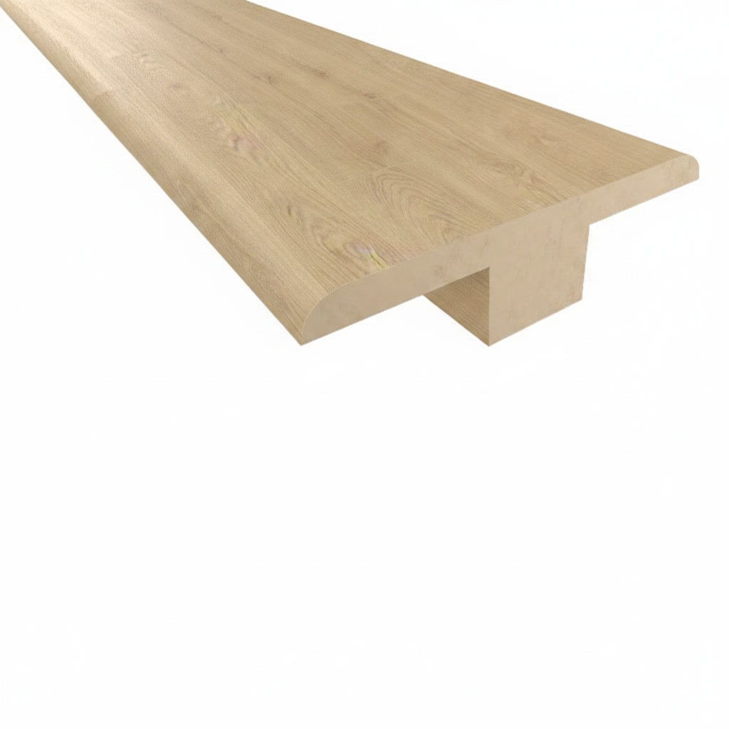 Moldura T roble almendra tira 2.4 / por unidad