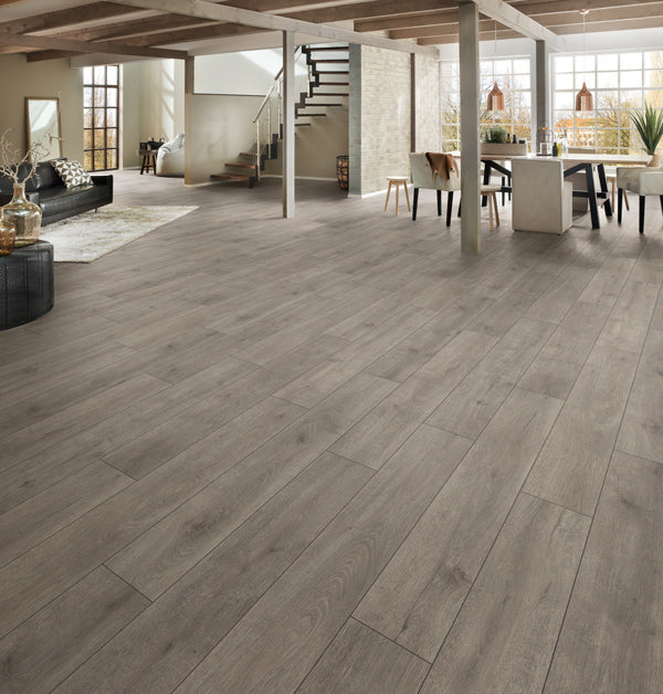Piso laminado Roble Niebla 7 mm AC3 23-31 para interiores por caja (2.51M²)