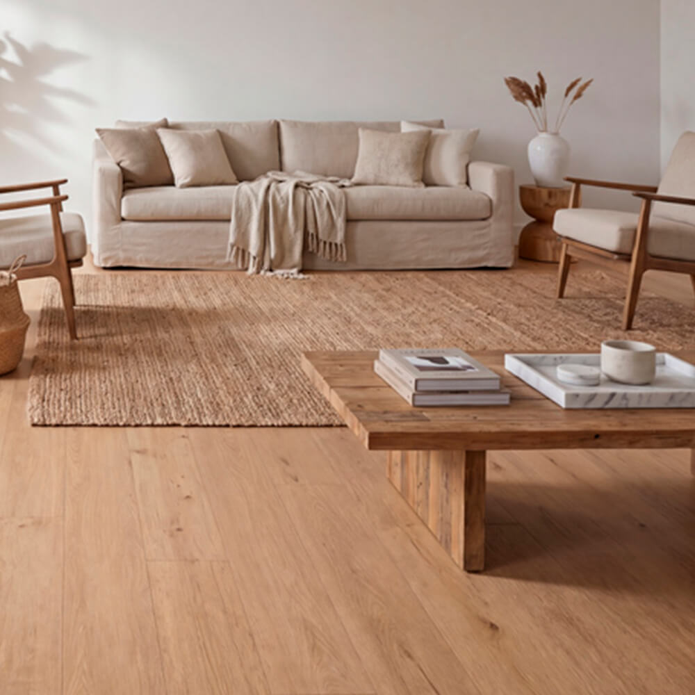Piso laminado orgánico Roble Riviera 9 mm + corcho integrado de 1 mm AC6 para interiores por caja (2.94M²)