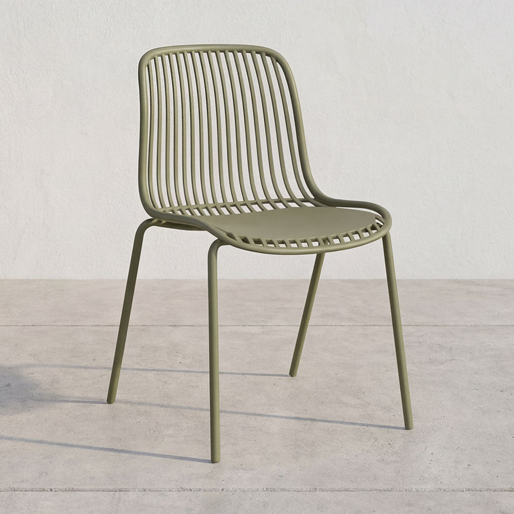 Silla Barcelona, Color Beige, Con espaldar en lineas diseño moderno