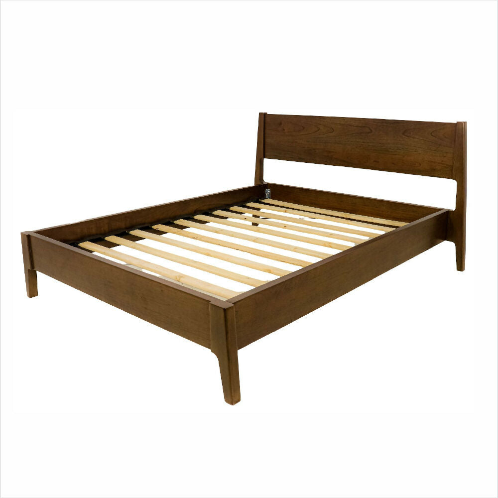 Cama Slim elaborada en madera de Achapo