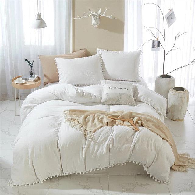 Edredon Microtex Unicolor + Borlas Blanco Queen - VIRTUAL MUEBLES